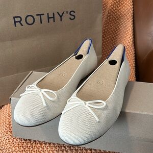 Rothys Gardenia the ballet flat 9.5 NEW!
